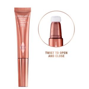 Beauty highlighter wand